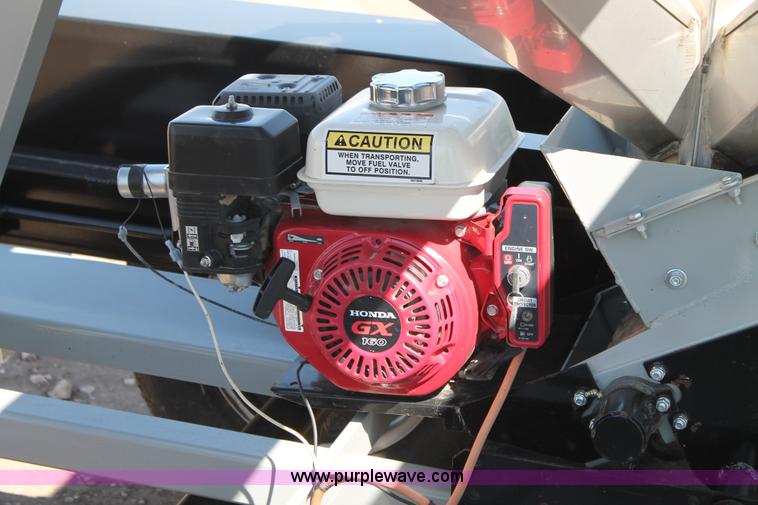 image for item G5804 CrustBuster two box seed tote