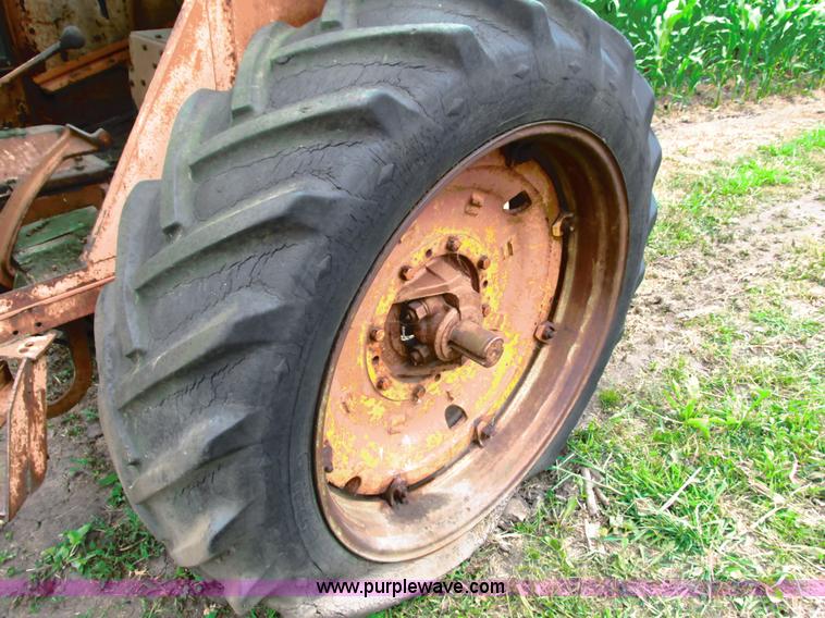 image for item G8563 Minneapolis Moline M5 tractor