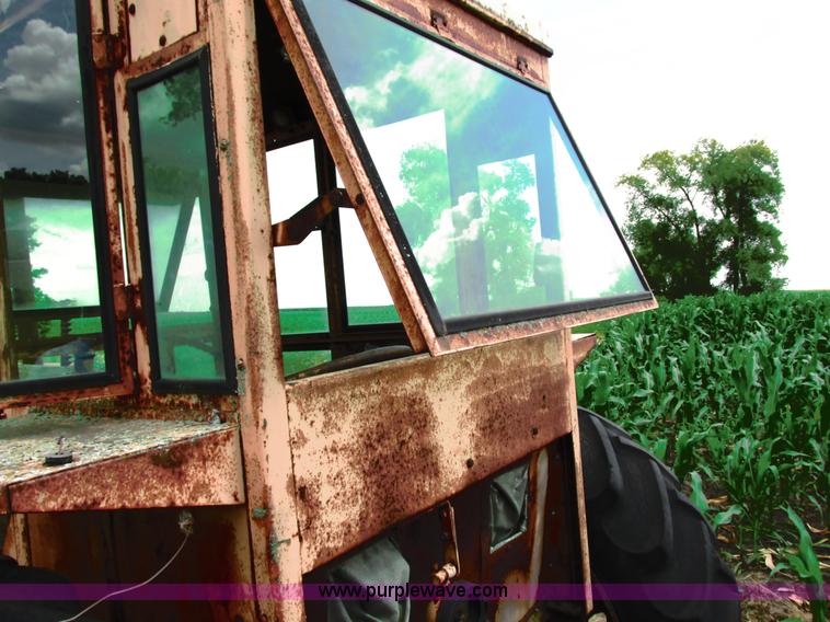 image for item G8563 Minneapolis Moline M5 tractor