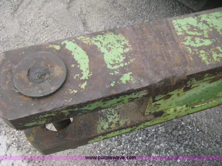 image for item H6493 1986 Steiger Bearcat II 4WD tractor