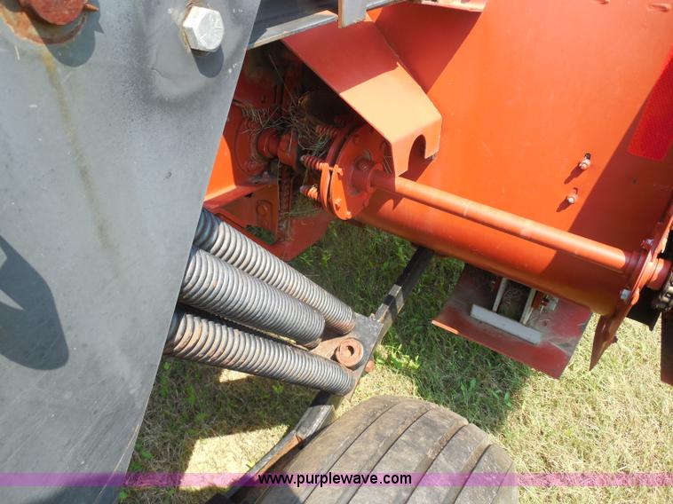 image for item H9807 1990 Hesston 1160 Hydro-Swing swather