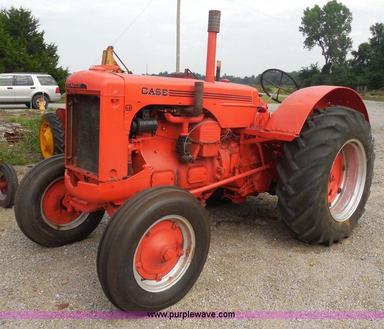image for item H9832 Case LA tractor