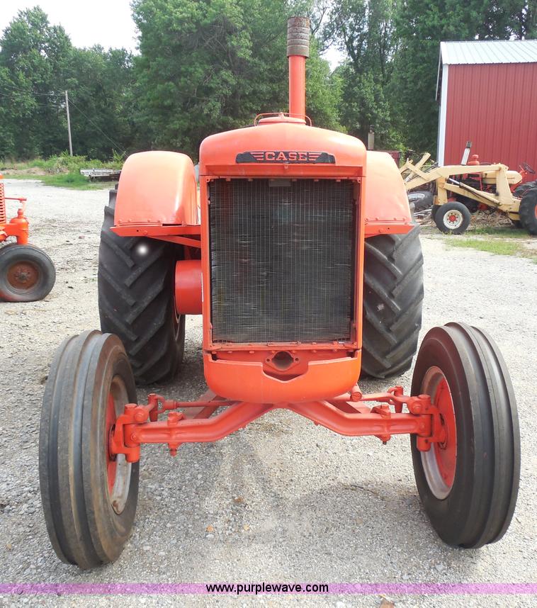 image for item H9832 Case LA tractor