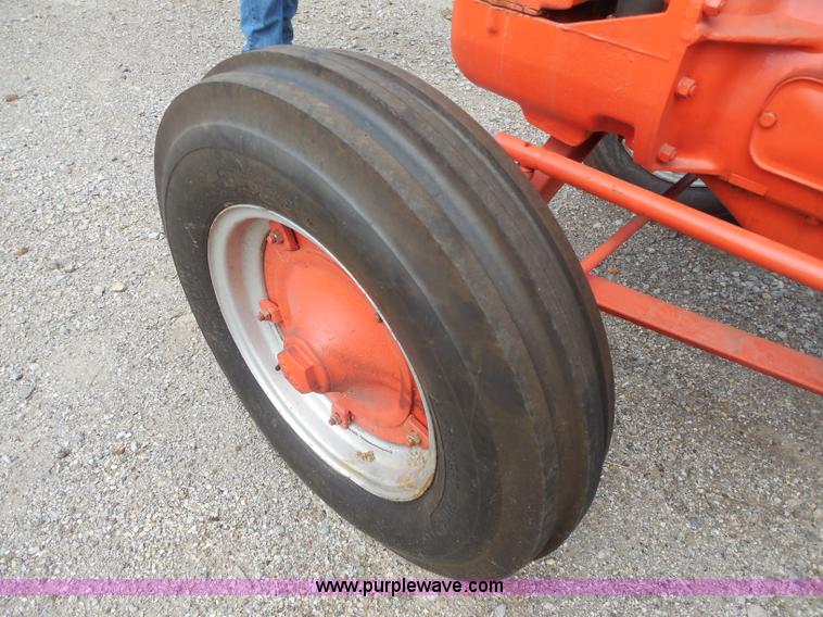 image for item H9832 Case LA tractor