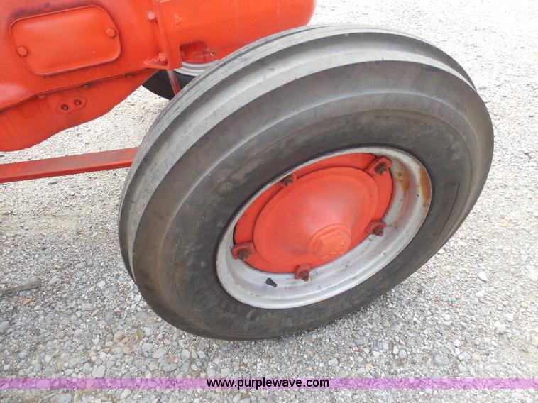 image for item H9832 Case LA tractor