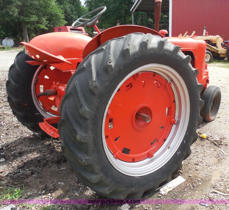 image for item H9836 Case DC tractor