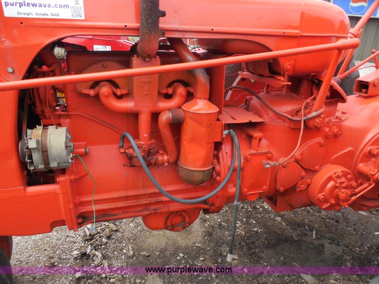 image for item H9836 Case DC tractor