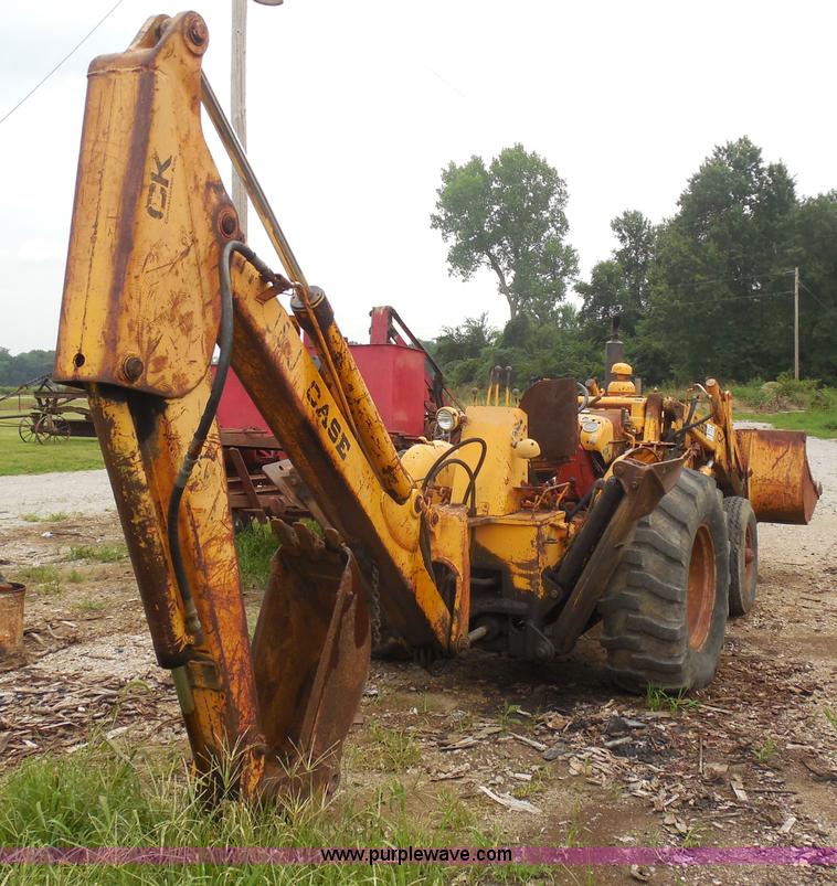 image for item H9837 1967 Case 580 backhoe