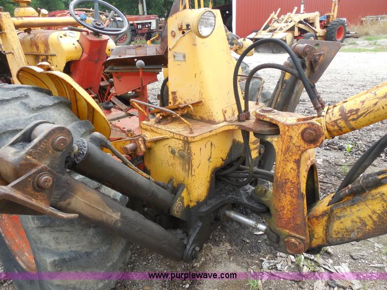 image for item H9837 1967 Case 580 backhoe