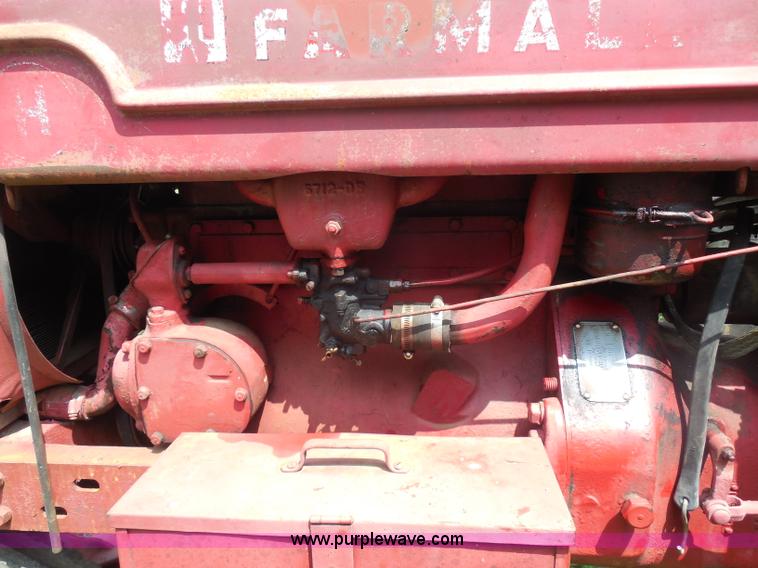 image for item H9840 Mccormick Farmall H tractor