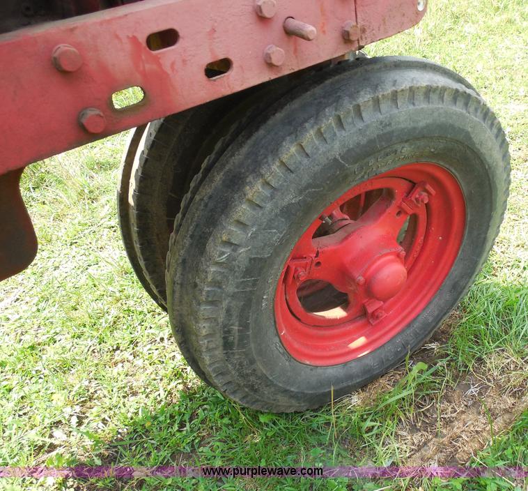 image for item H9840 Mccormick Farmall H tractor