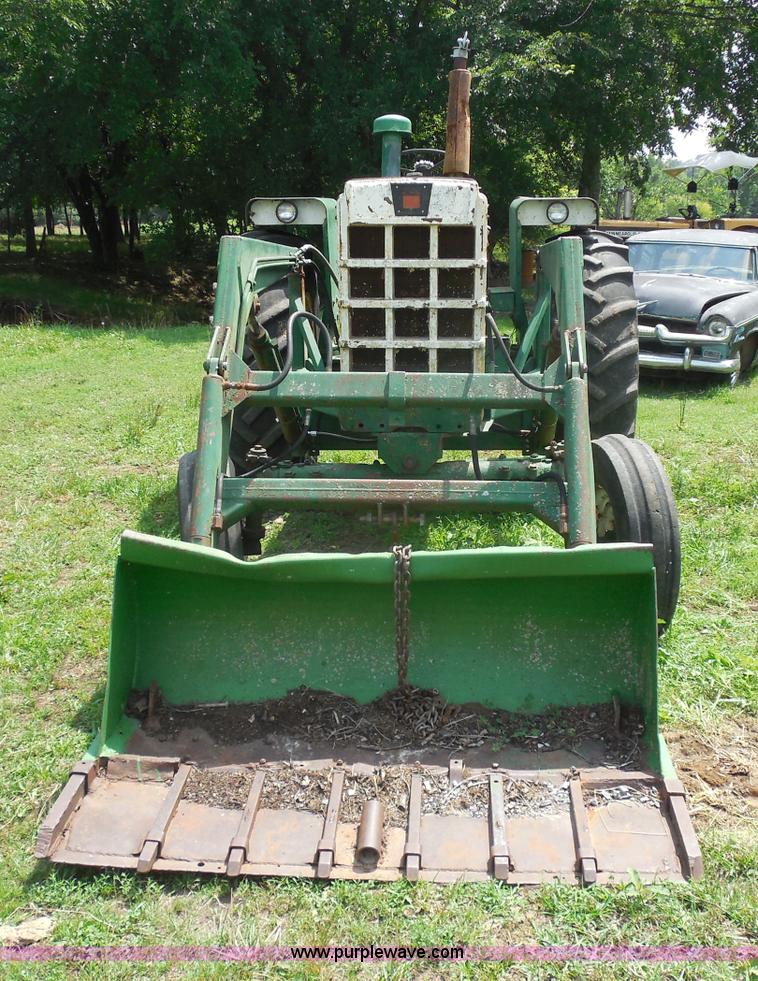 image for item H9841 Oliver 1600 tractor