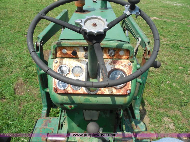 image for item H9841 Oliver 1600 tractor