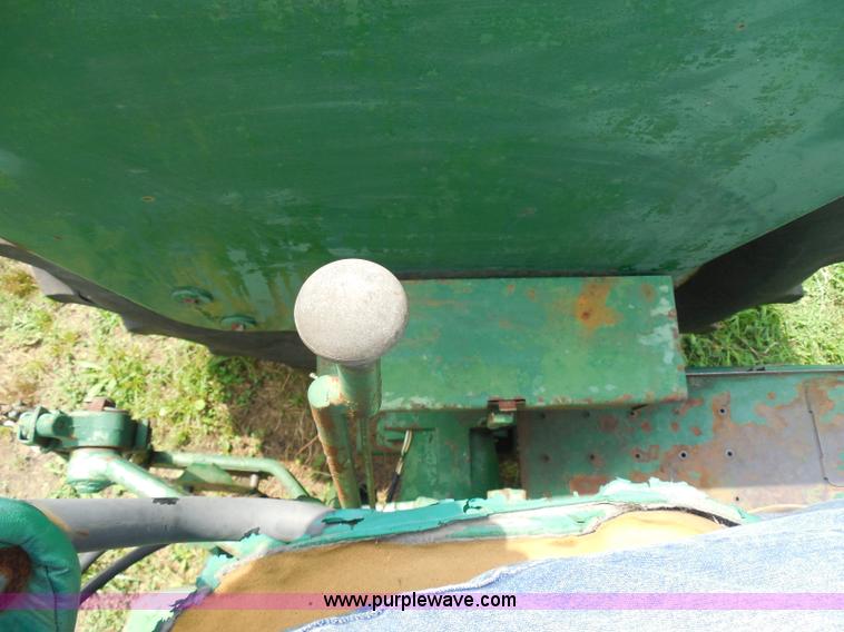 image for item H9841 Oliver 1600 tractor