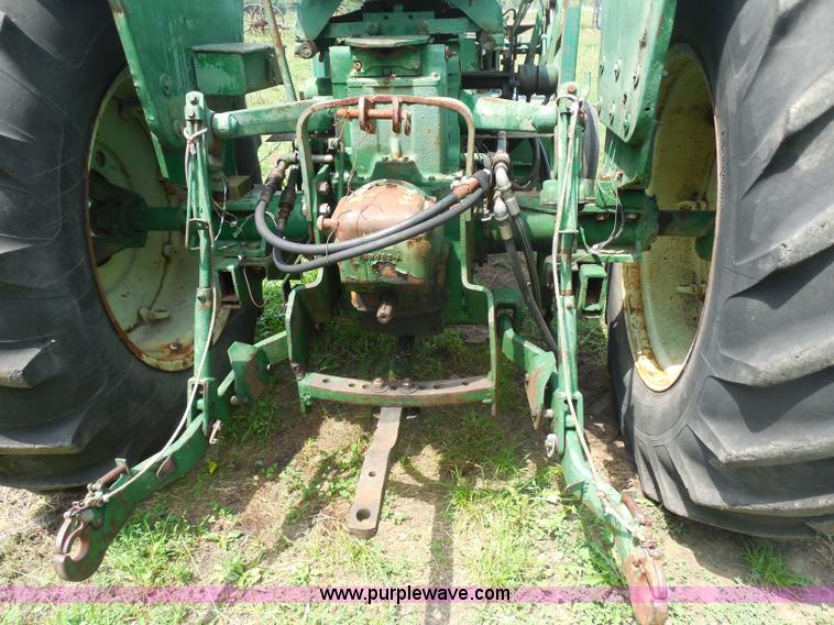 image for item H9841 Oliver 1600 tractor