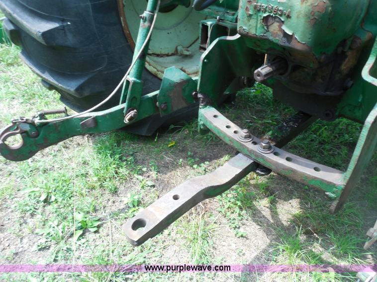 image for item H9841 Oliver 1600 tractor