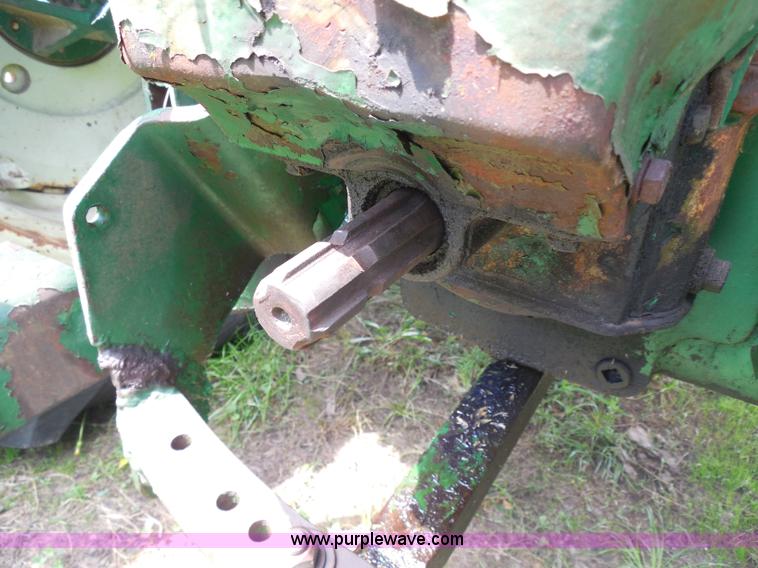 image for item H9841 Oliver 1600 tractor