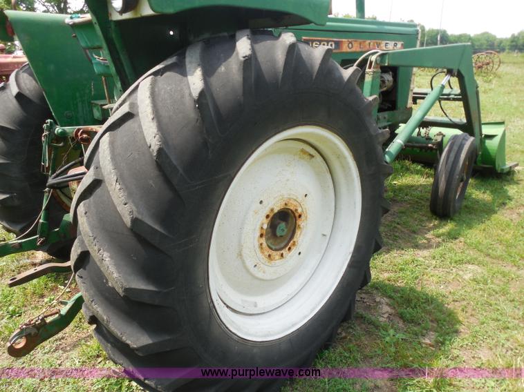 image for item H9841 Oliver 1600 tractor