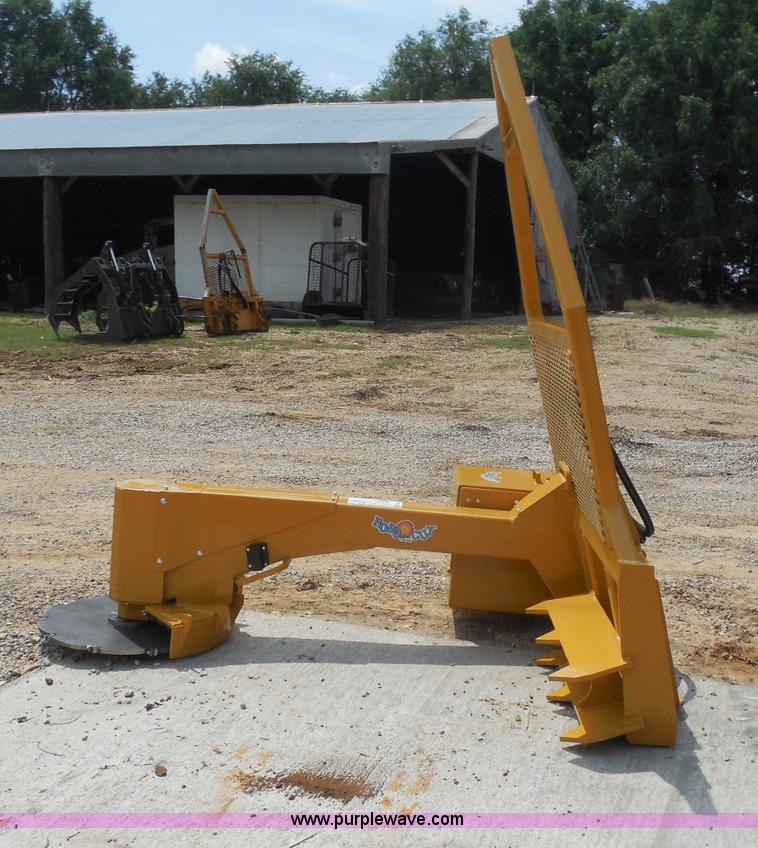 image for item H9860 Robo-Cut RC26 tree saw