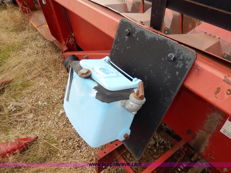 image for item I4377 1997 Case IH 1083 corn head