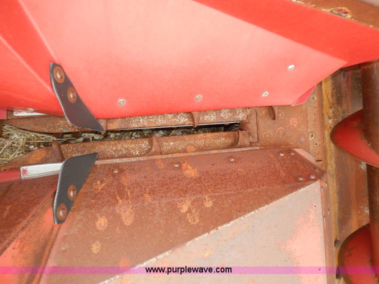 image for item I4377 1997 Case IH 1083 corn head