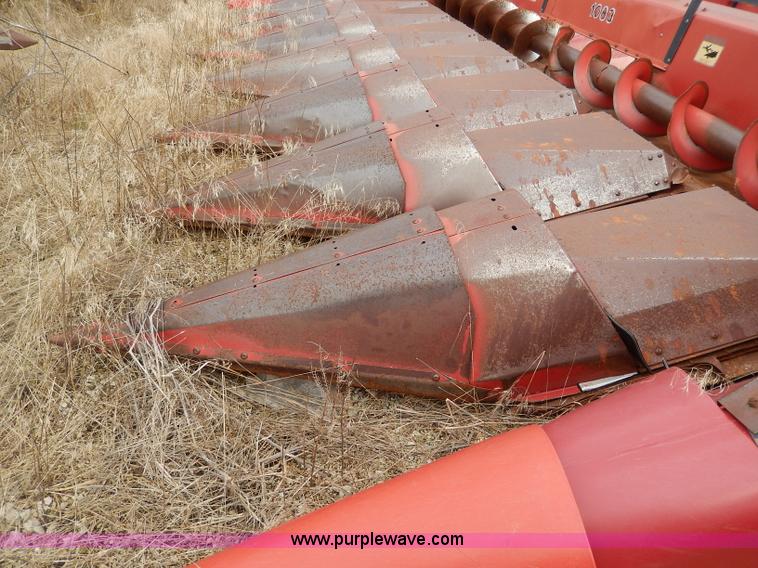 image for item I4377 1997 Case IH 1083 corn head