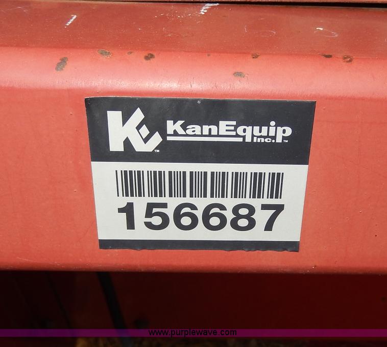 image for item I4377 1997 Case IH 1083 corn head