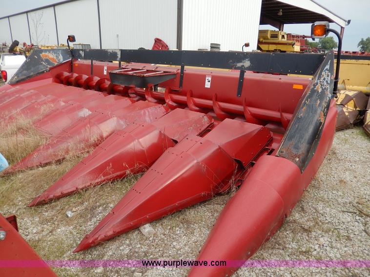image for item I4378 1998 Case IH 1083 corn head
