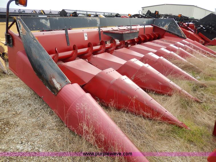image for item I4378 1998 Case IH 1083 corn head