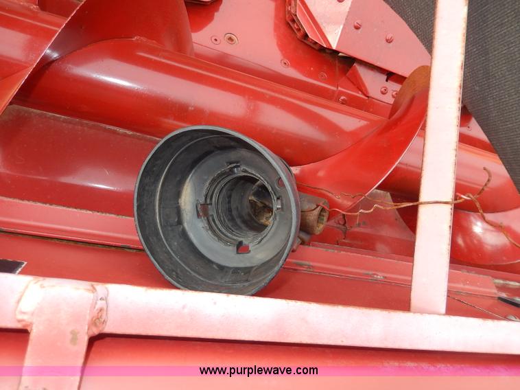 image for item I4378 1998 Case IH 1083 corn head