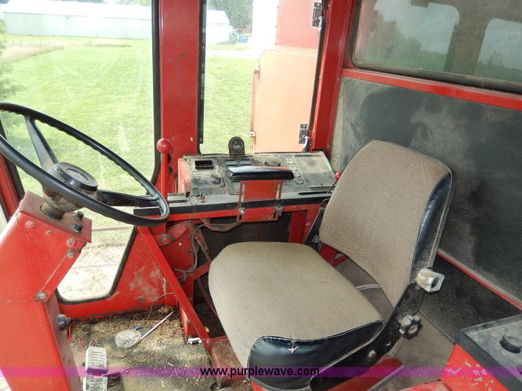 image for item I4434 1979 International 1460 Axial-Flow combine