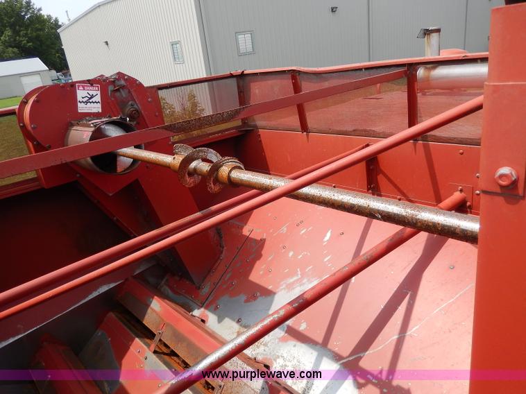 image for item I4434 1979 International 1460 Axial-Flow combine