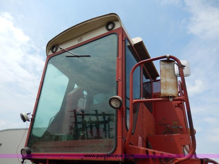 image for item I4434 1979 International 1460 Axial-Flow combine