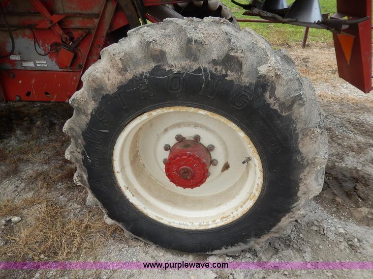 image for item I4434 1979 International 1460 Axial-Flow combine