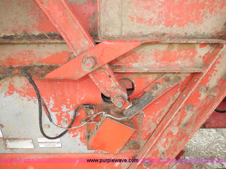 image for item I4434 1979 International 1460 Axial-Flow combine