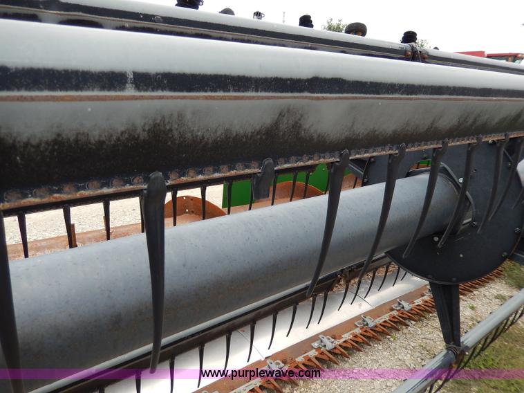 image for item I4435 1990 John Deere 920 20' flex head