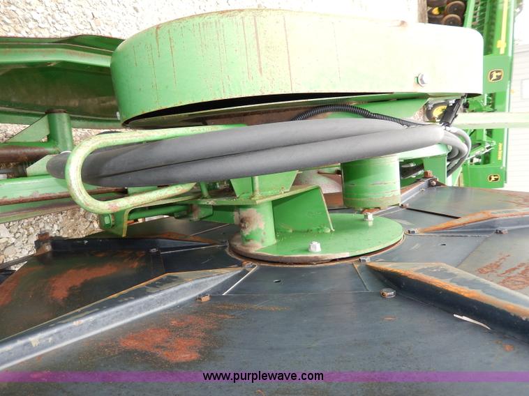 image for item I4435 1990 John Deere 920 20' flex head