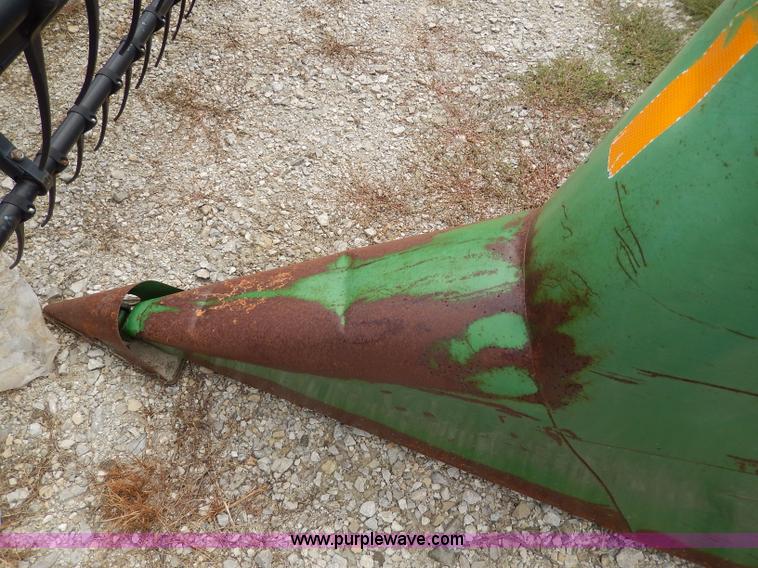 image for item I4435 1990 John Deere 920 20' flex head