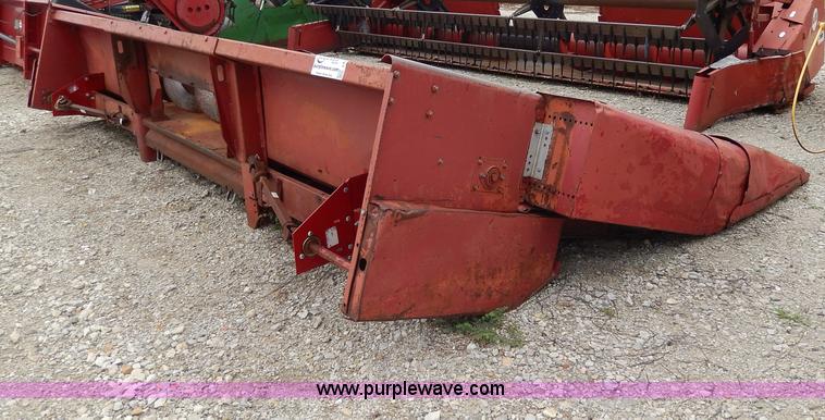 image for item I4436 International 863 corn head