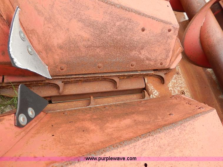 image for item I4436 International 863 corn head