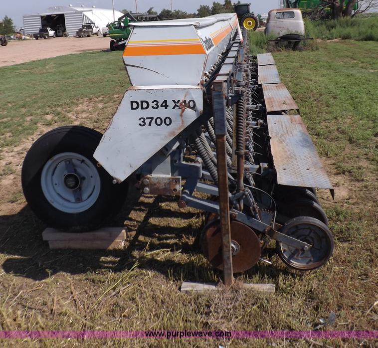 image for item I7645 CrustBuster DD34X10 3700 grain drill