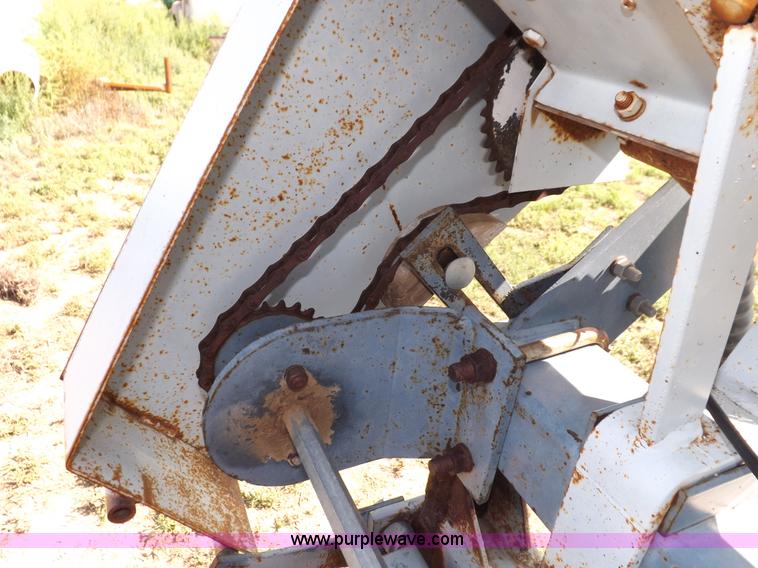 image for item I7645 CrustBuster DD34X10 3700 grain drill