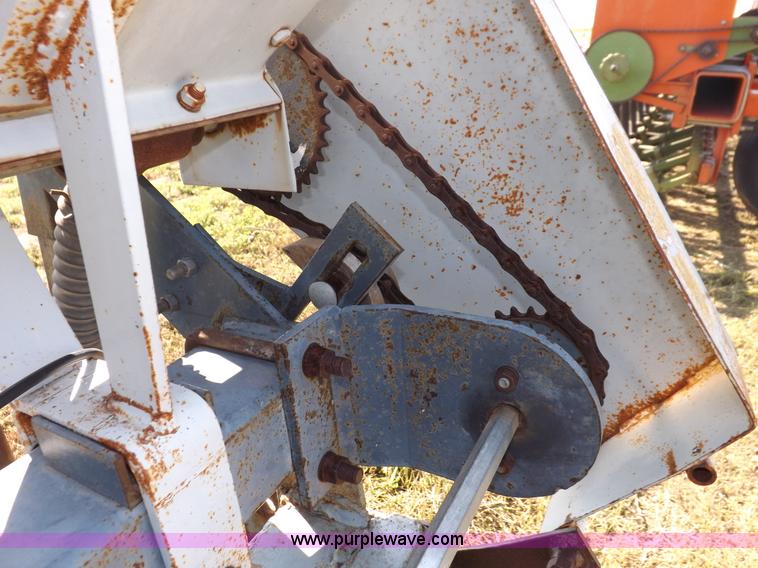 image for item I7645 CrustBuster DD34X10 3700 grain drill