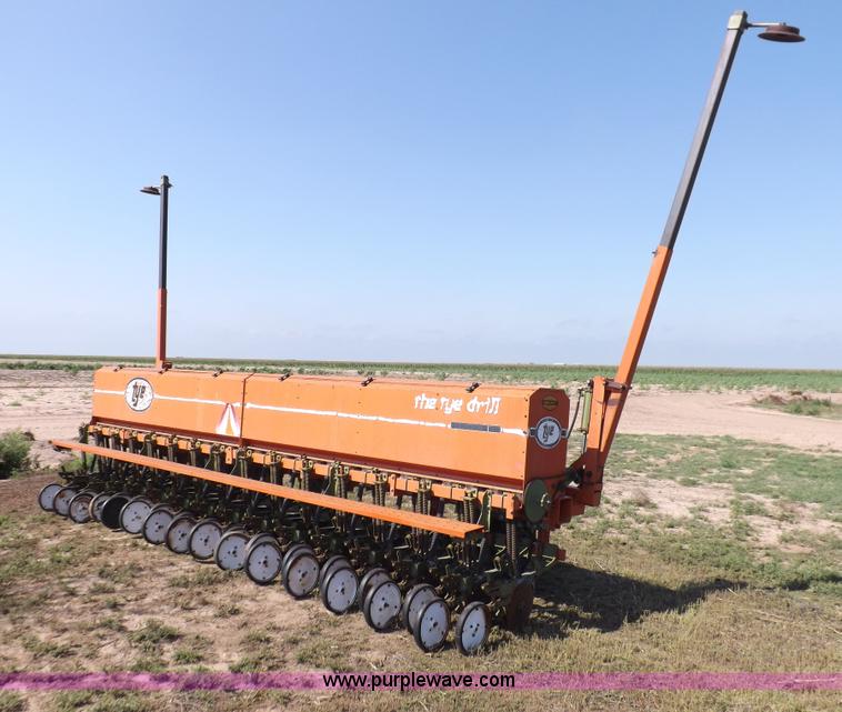 image for item I7646 Tye grain drill