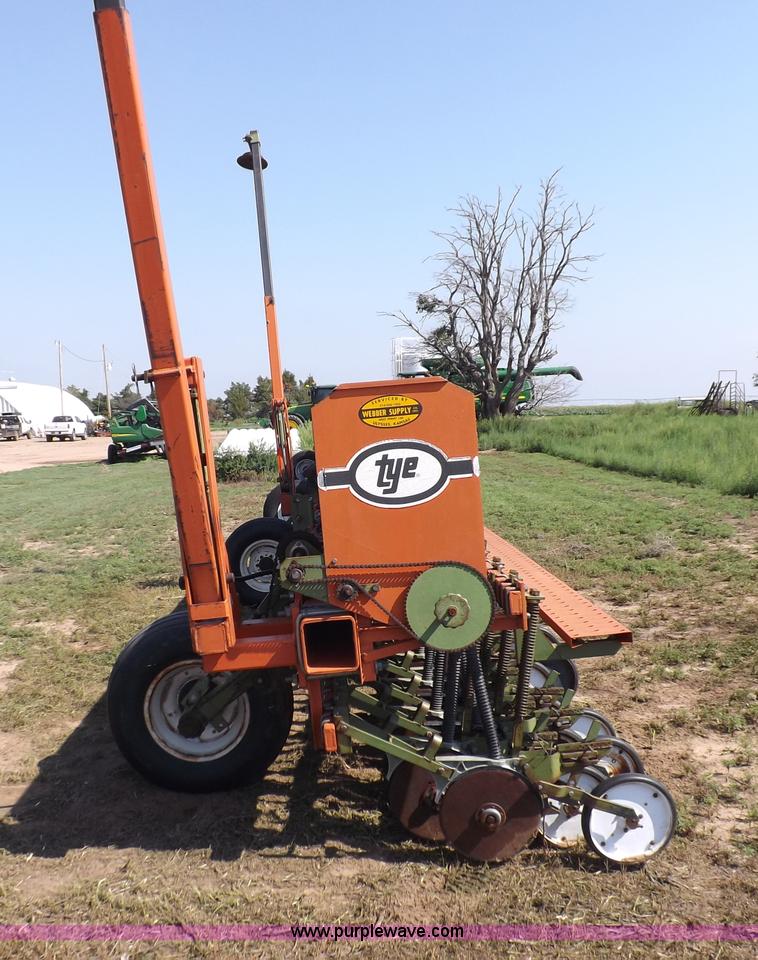 image for item I7646 Tye grain drill