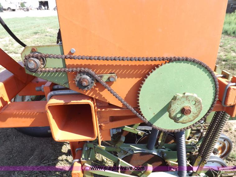 image for item I7646 Tye grain drill