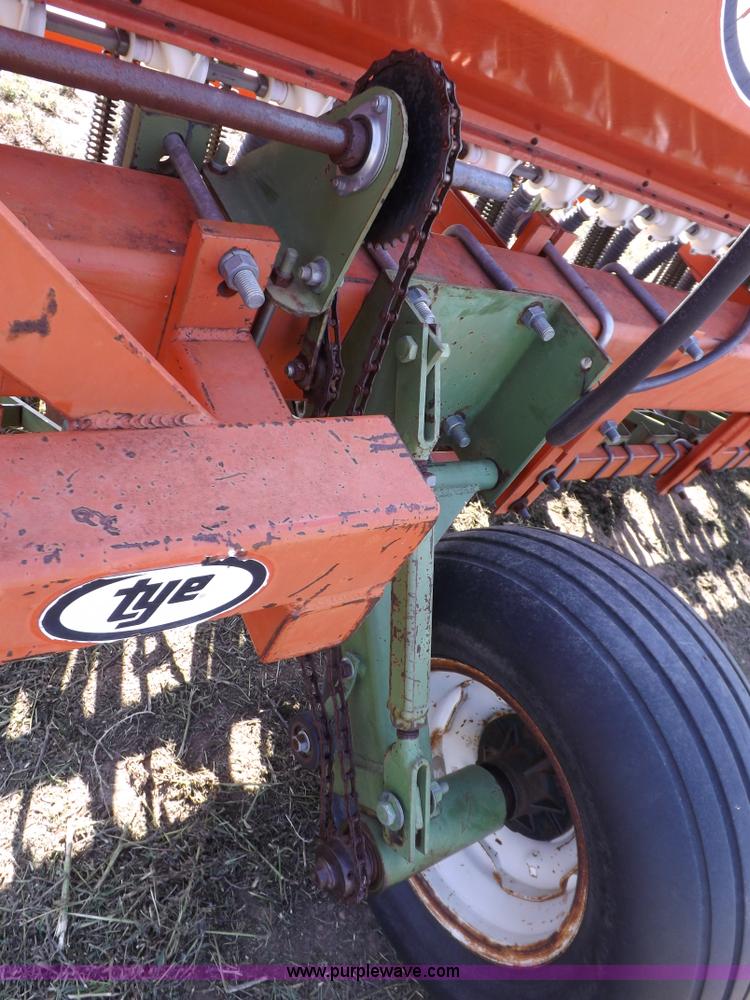 image for item I7646 Tye grain drill