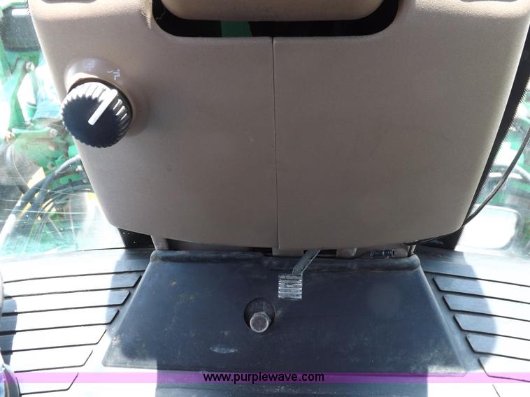 image for item I7683 1998 John Deere 4700 sprayer