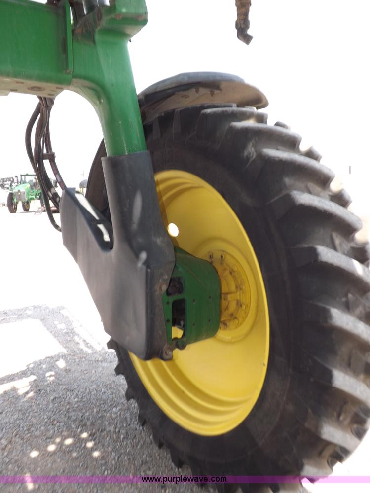 image for item I7683 1998 John Deere 4700 sprayer