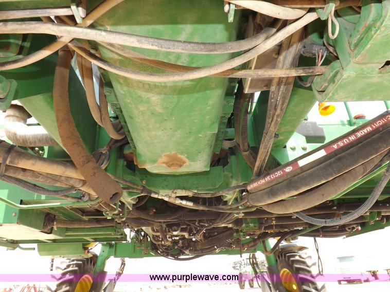 image for item I7683 1998 John Deere 4700 sprayer